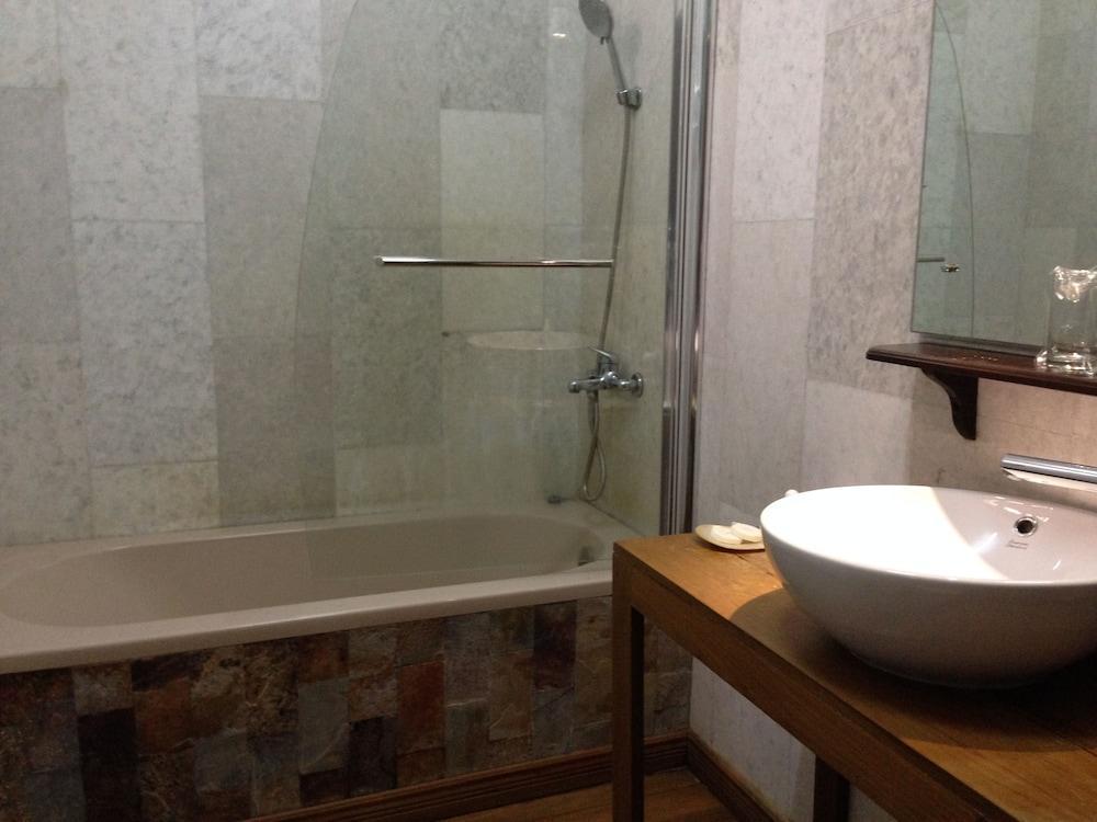 Classique Inn Yangon Dış mekan fotoğraf