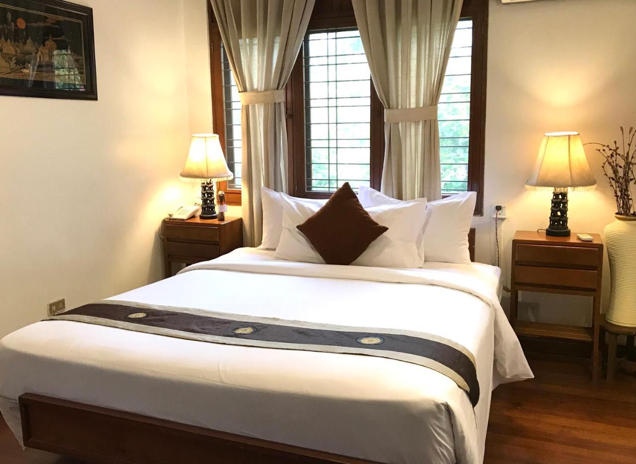 Classique Inn Yangon Dış mekan fotoğraf