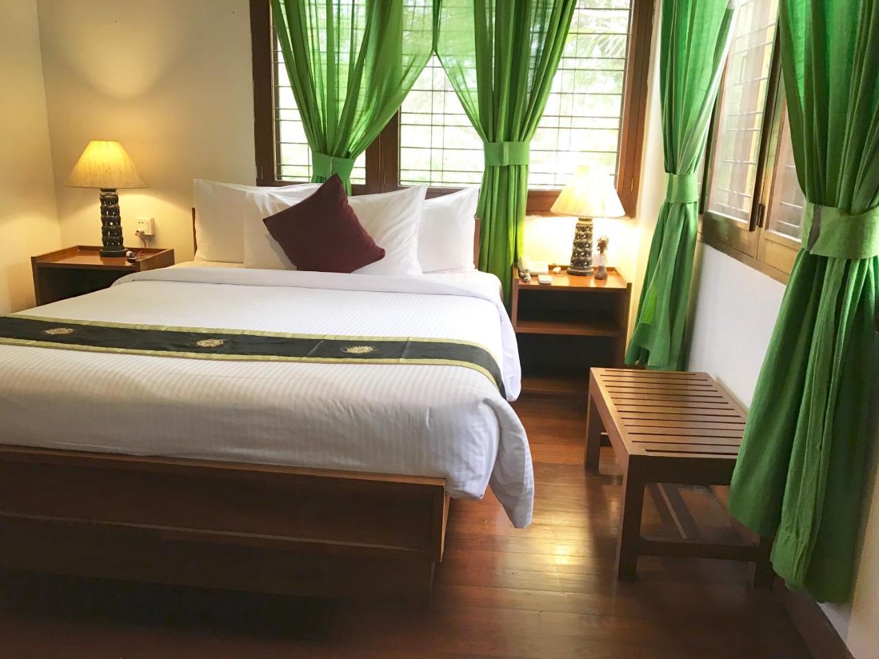 Classique Inn Yangon Dış mekan fotoğraf