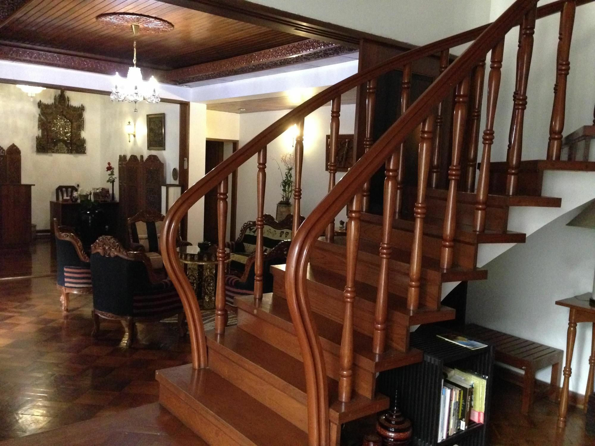 Classique Inn Yangon Dış mekan fotoğraf
